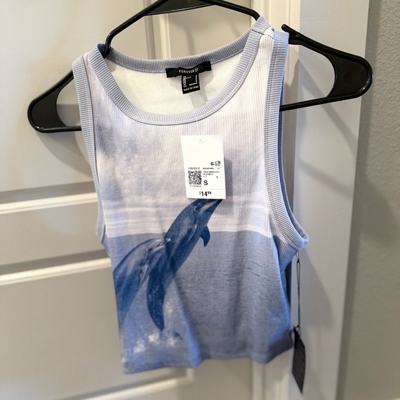 Forever 21 Blue Whale Graphic Crop Top - Picture 2 of 4